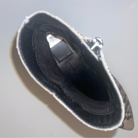 Flawless Dolce Vita Snakeskin Pointed Toe Boots 8 - Picture 9 of 10